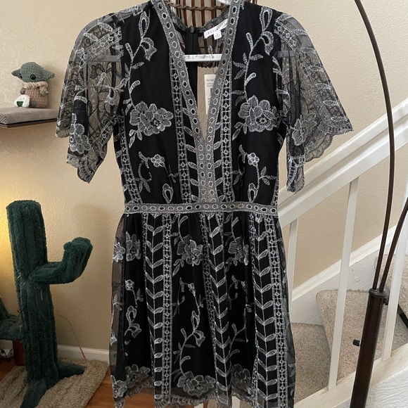 Socialite lace dress - Picture 11 of 11